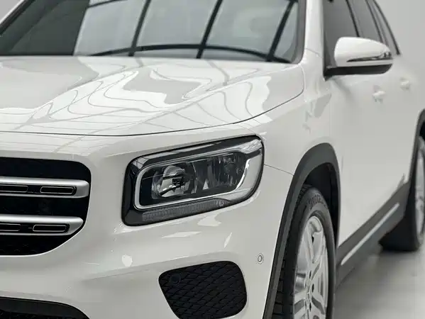 Mercedes-Benz GLB 2021