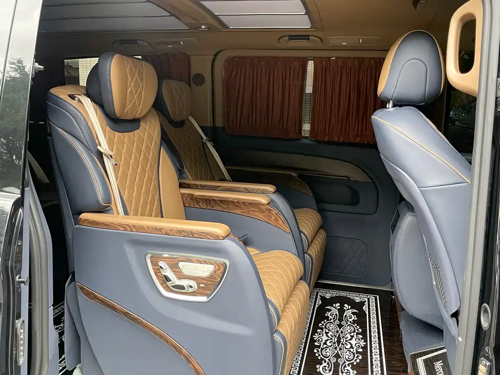 Mercedes-Benz Vito 2022 — фото 10
