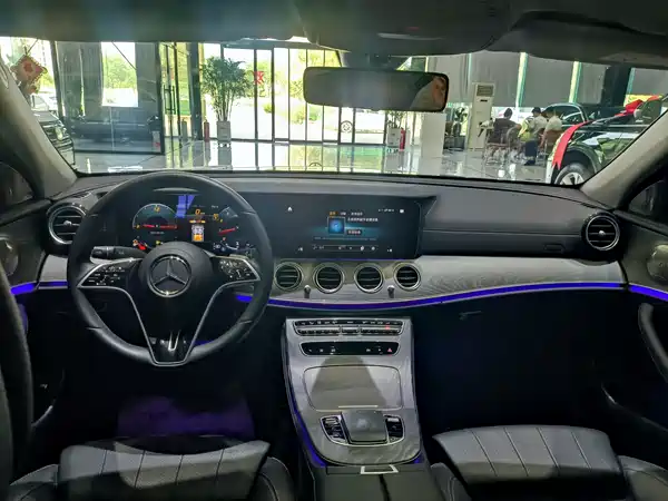 Mercedes-Benz E-Class 2023