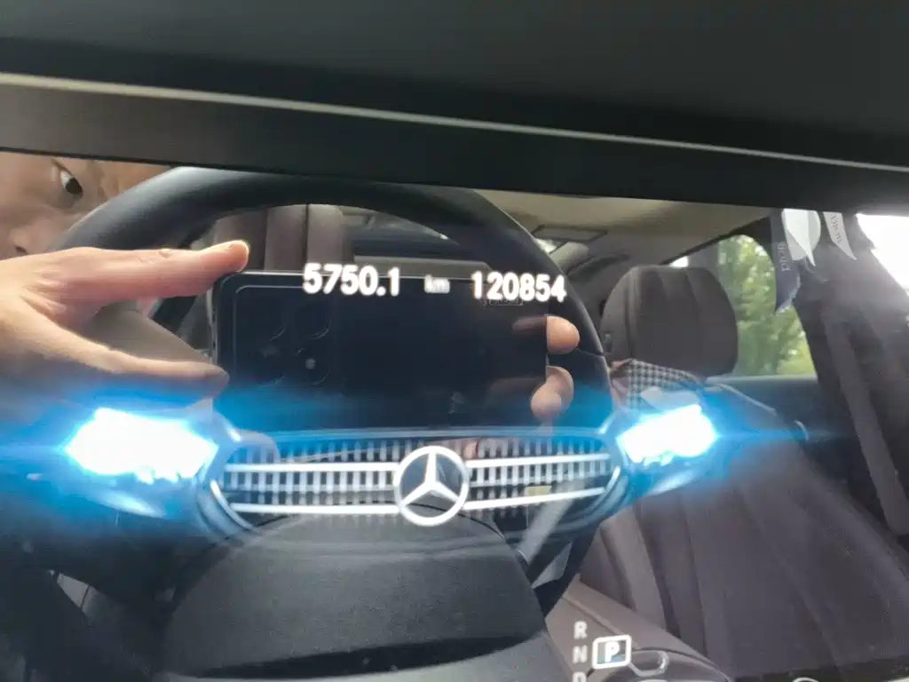 Mercedes-Benz E-Class 2023