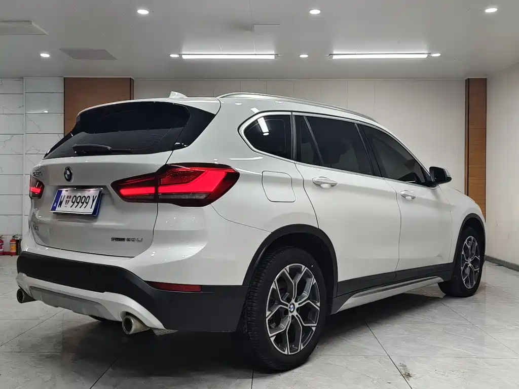BMW X1 2022 — фото 6