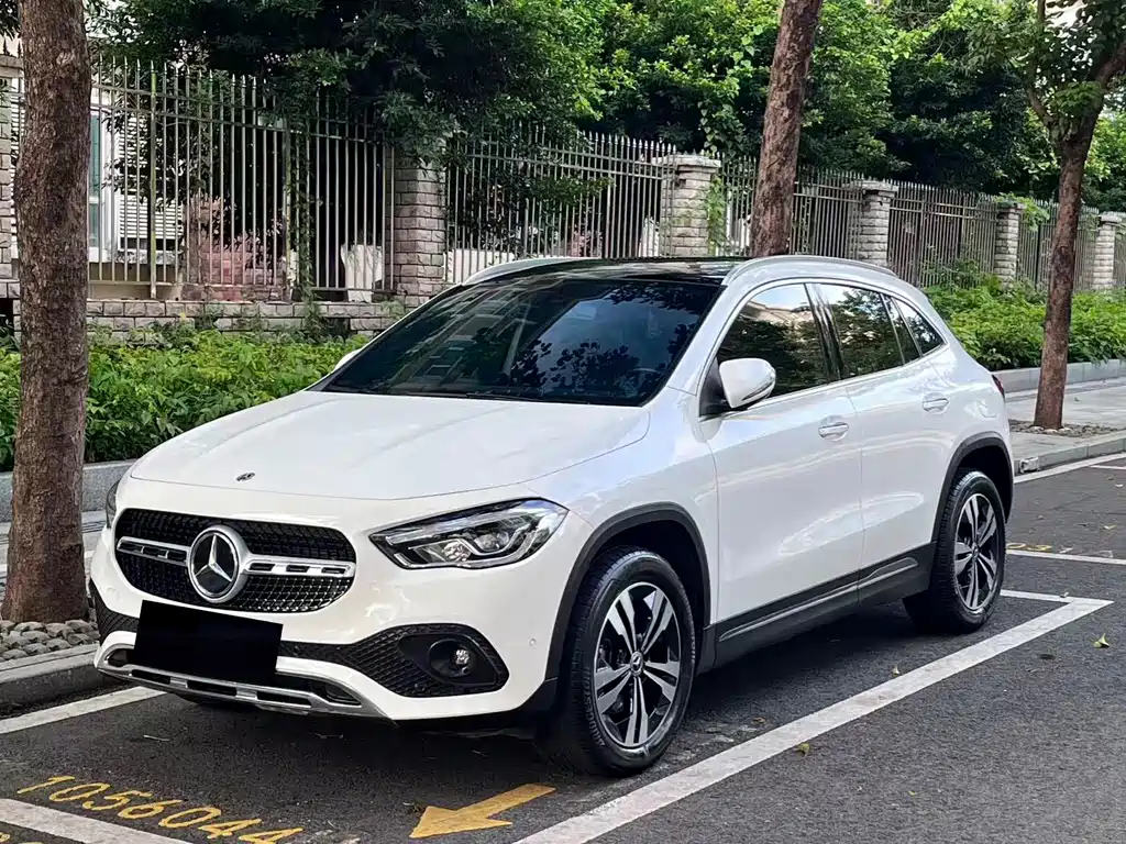 Mercedes-Benz GLA 2020