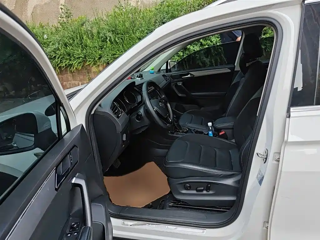 Volkswagen Tiguan L 2017 — фото 14