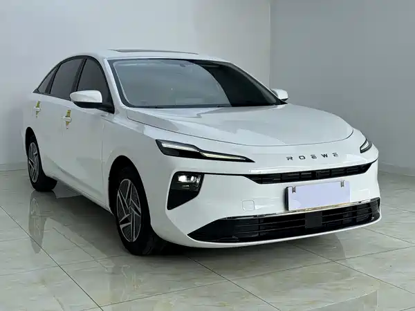 Roewe D6 2025