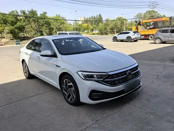 Volkswagen Sagitar 2023