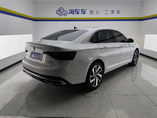 Volkswagen Sagitar 2024
