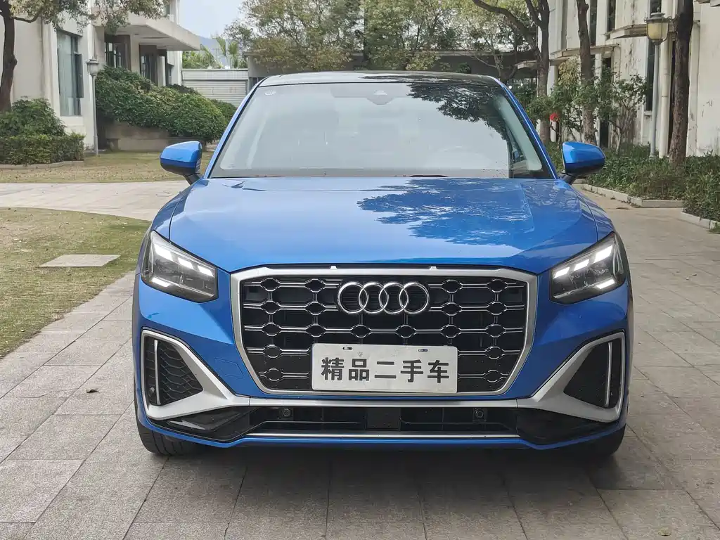 Audi Q2L 2023 — фото 2