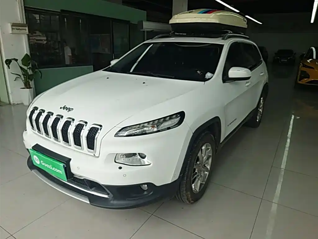 Jeep Cherokee 2016 — фото 2
