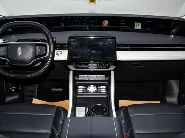 Lincoln Nautilus 2023