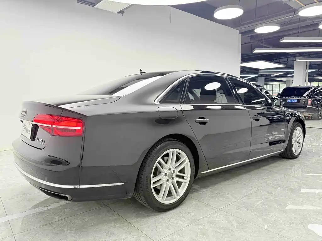 Audi A8 2016 — фото 6