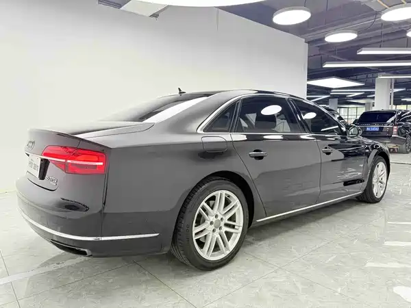 Audi A8 2016