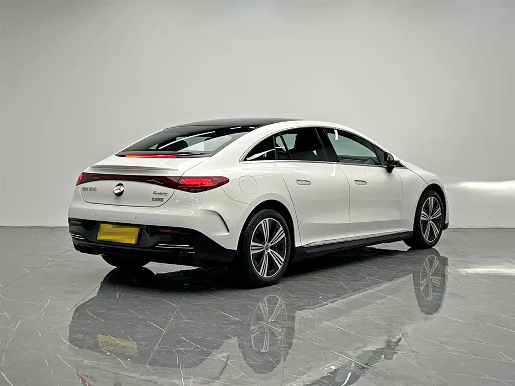Mercedes-Benz EQE 2025