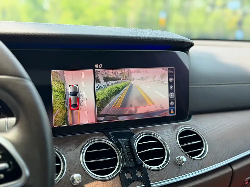 Mercedes-Benz E-Class 2020 — фото 17