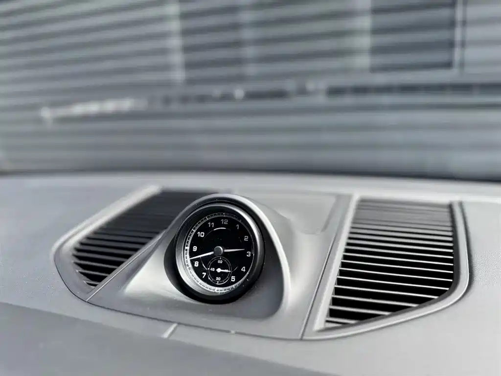 Porsche Macan 2025 — фото 11
