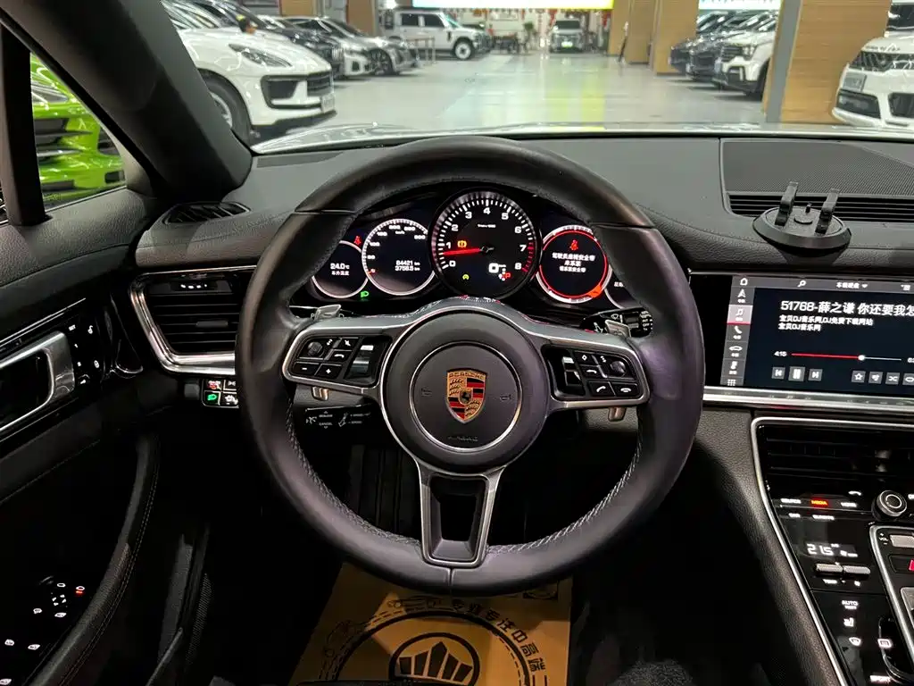 Porsche Panamera 2017 — фото 8