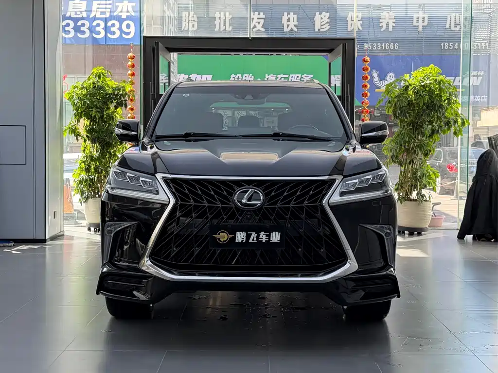 Lexus LX 2020 — фото 2