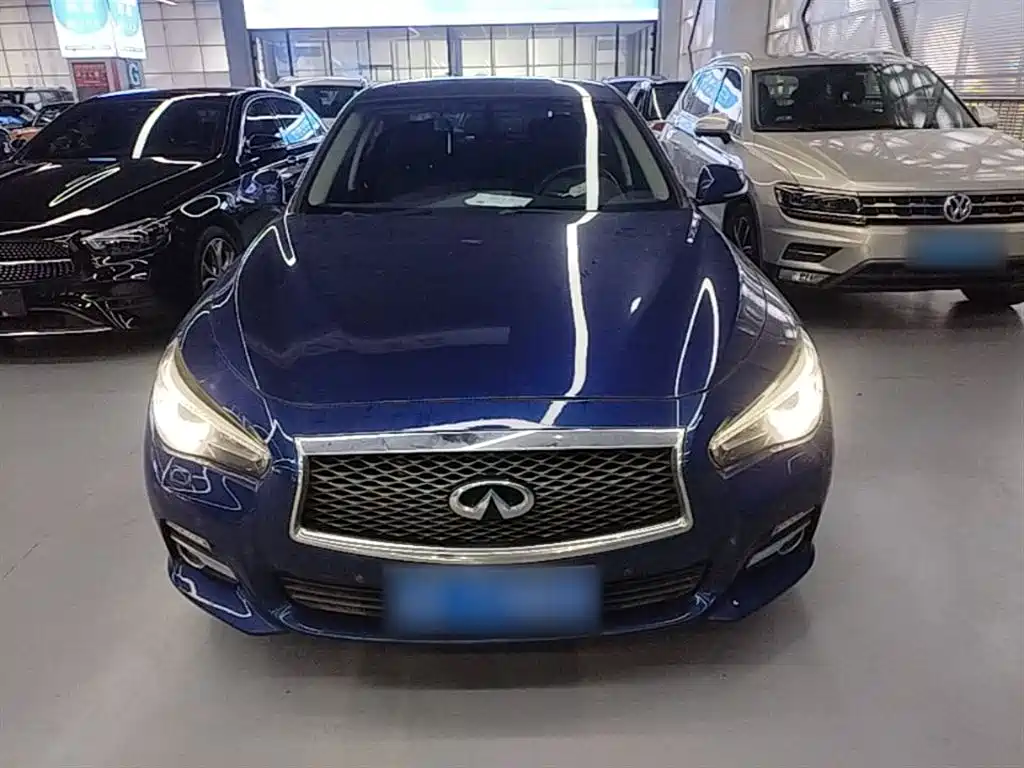 Infiniti Q50L 2017 — фото 3