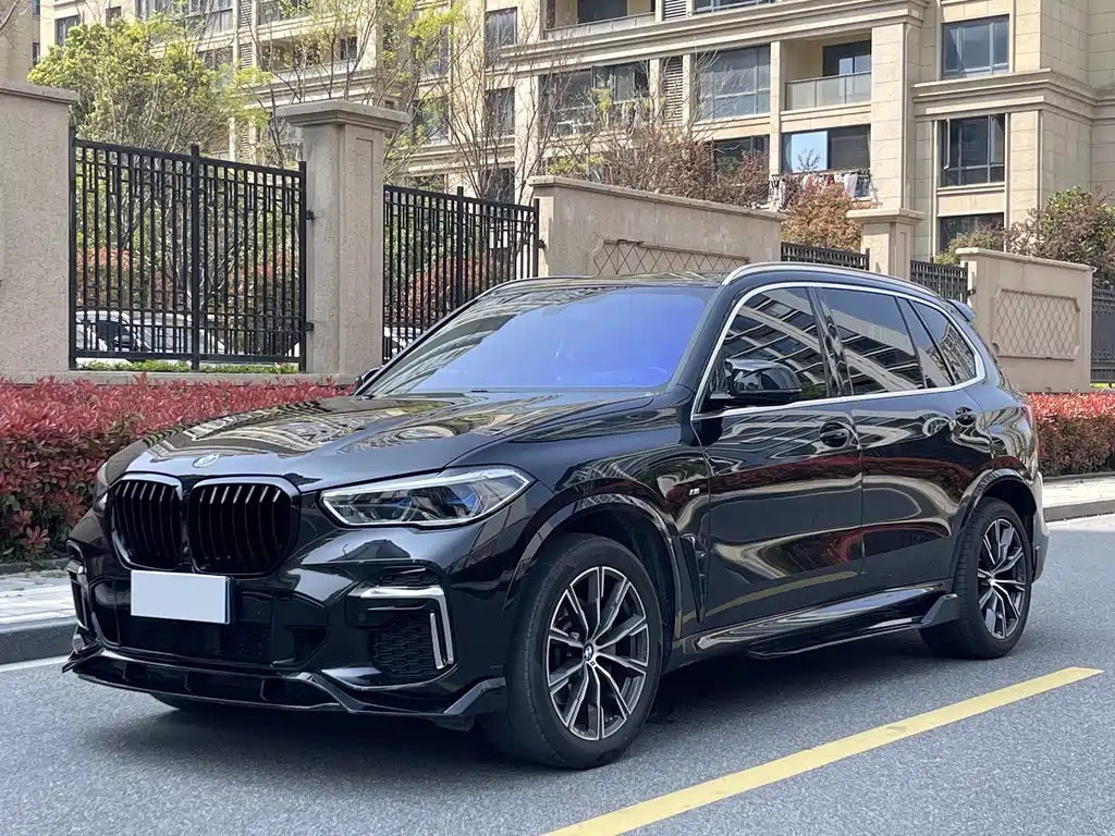 BMW X5 2023 — фото 1