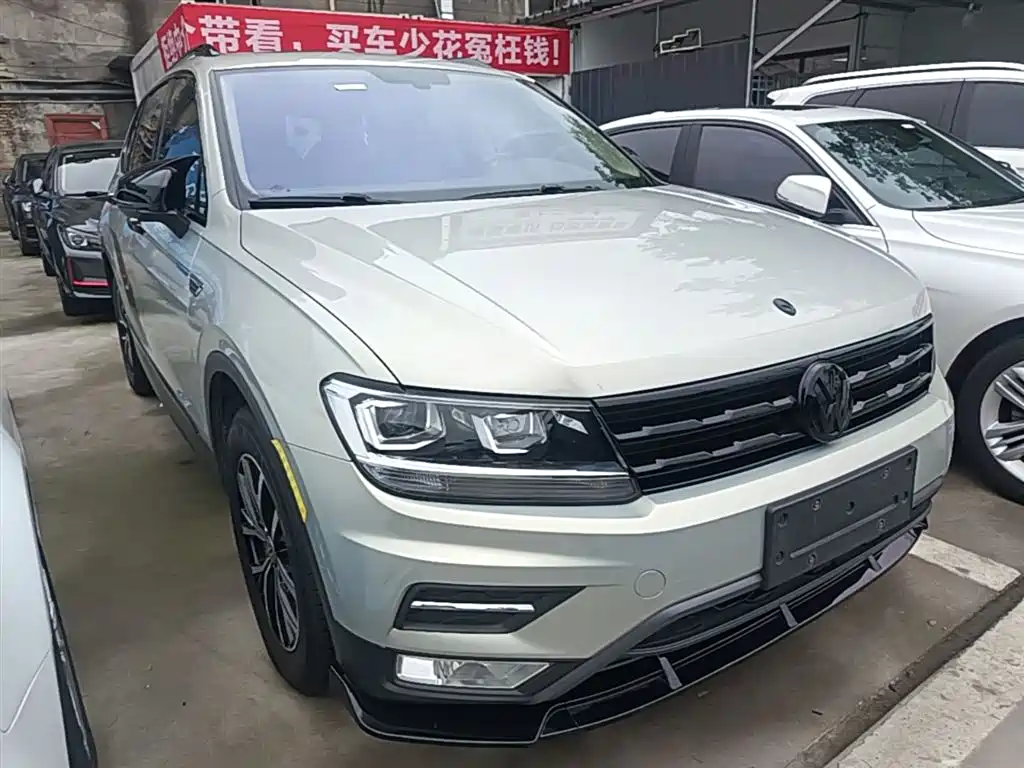 Volkswagen Tiguan L 2018 — фото 4
