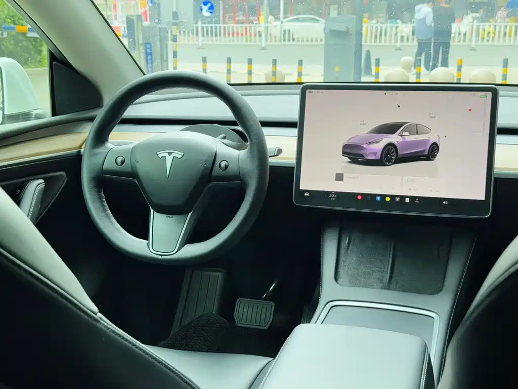 Tesla Model Y 2022 — фото 12