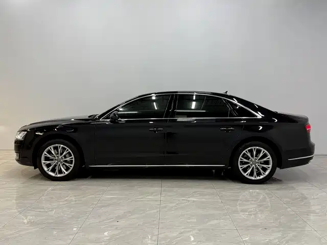 Audi A8 2016 — фото 4