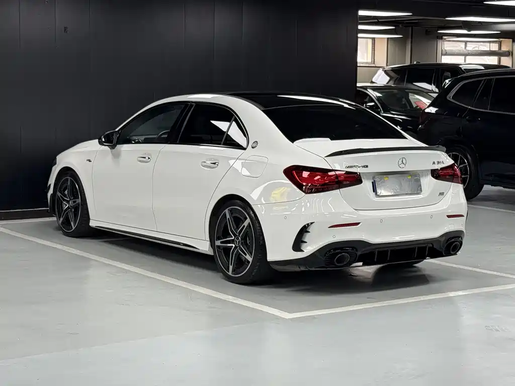 Mercedes-Benz A-Class AMG 2025 — фото 17