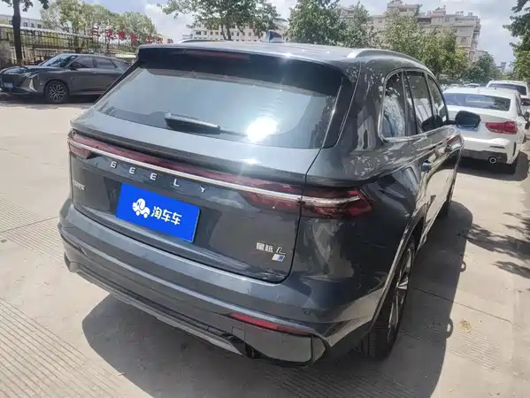 Geely Xingyue L 2022