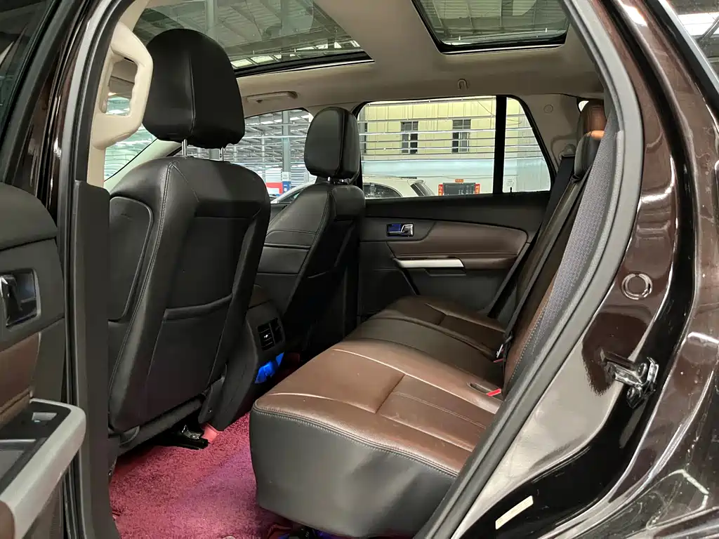 Ford Edge 2015 — фото 11