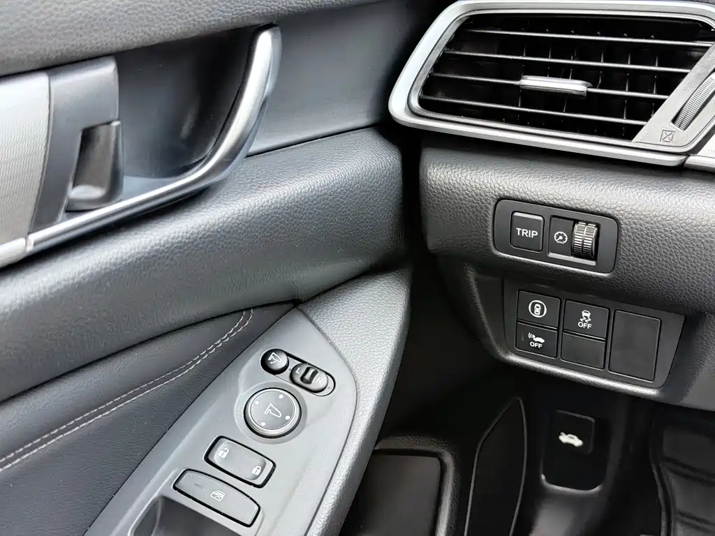 Honda Accord 2019 — фото 20