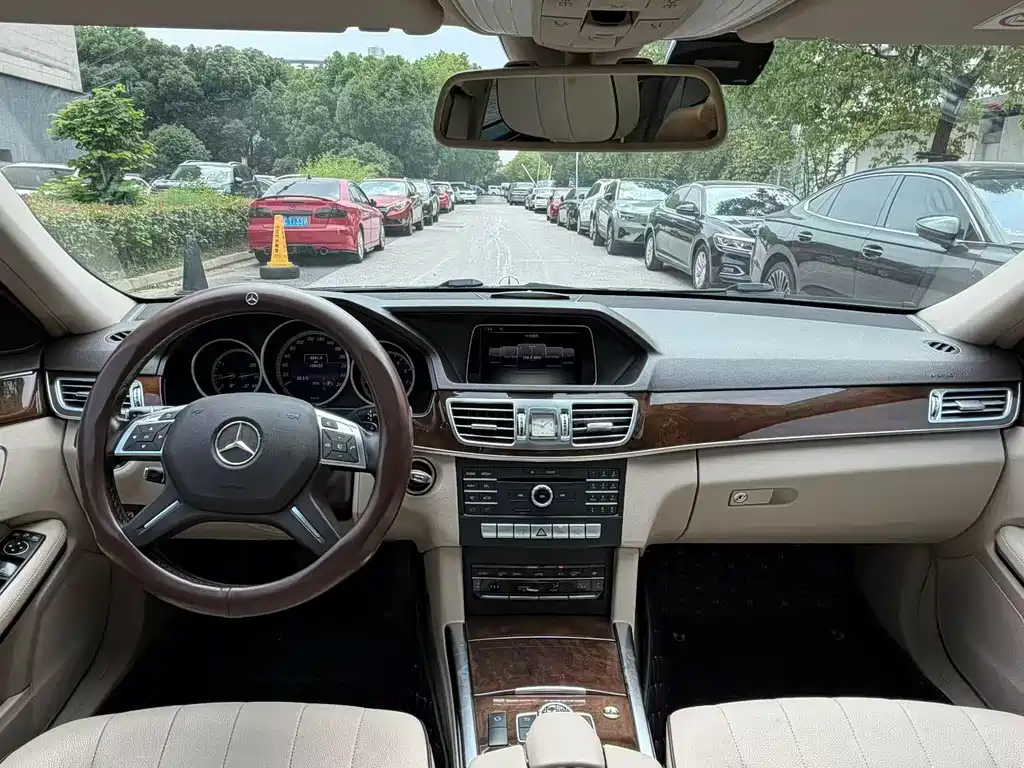 Mercedes-Benz E-Class 2016
