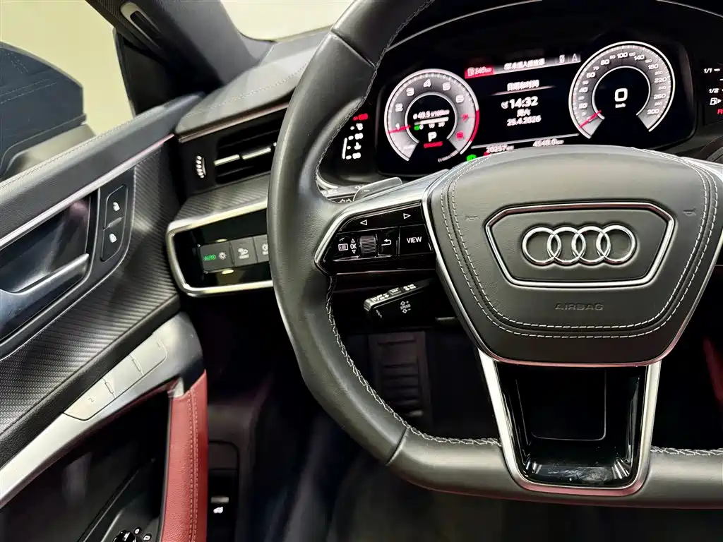 Audi A7L 2024 — фото 22