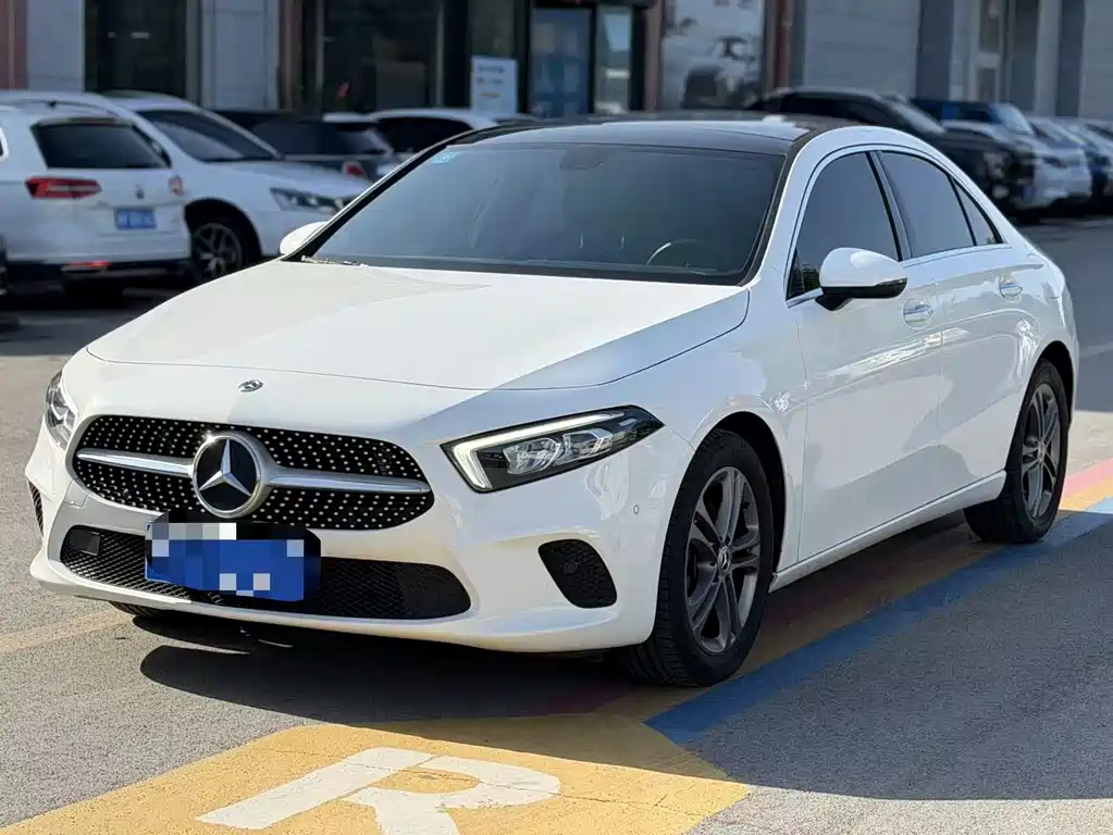 Mercedes-Benz A-Class 2020 — фото 1