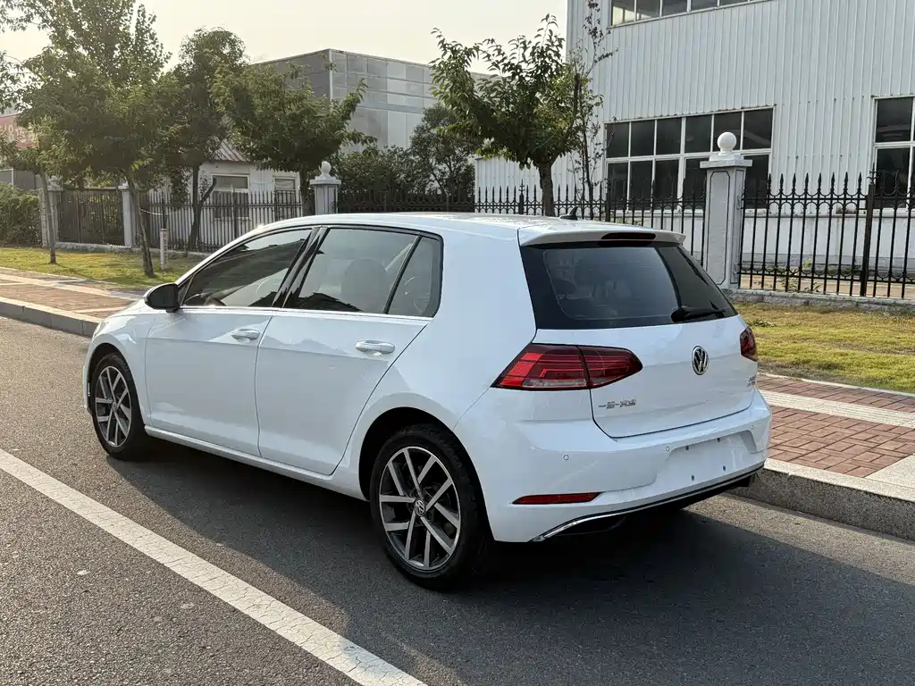 Volkswagen Golf 2020