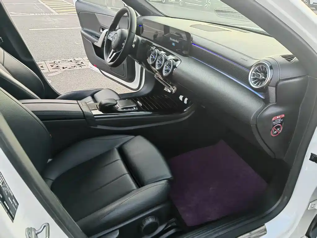 Mercedes-Benz A-Class 2021 — фото 14