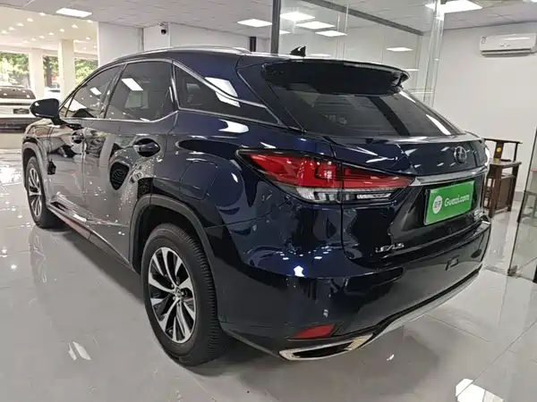 Lexus RX 2021