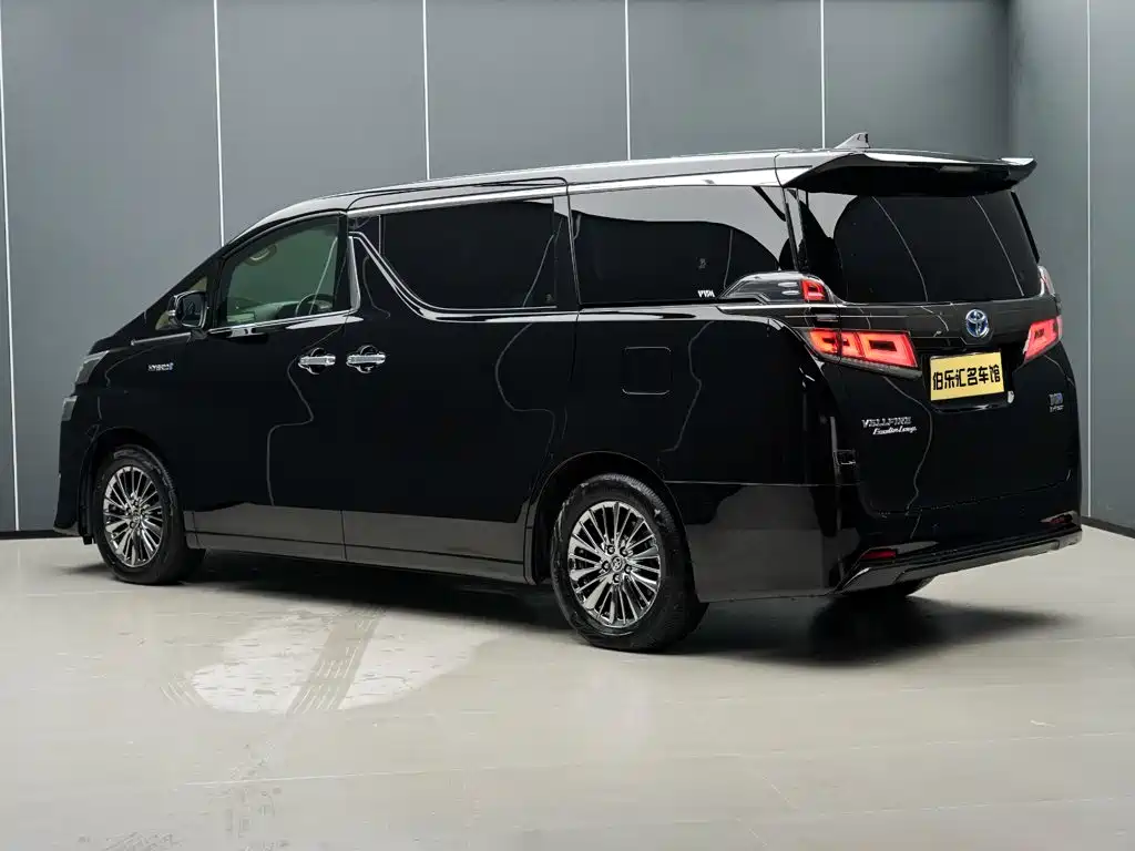 Toyota Vellfire 2021 — фото 6