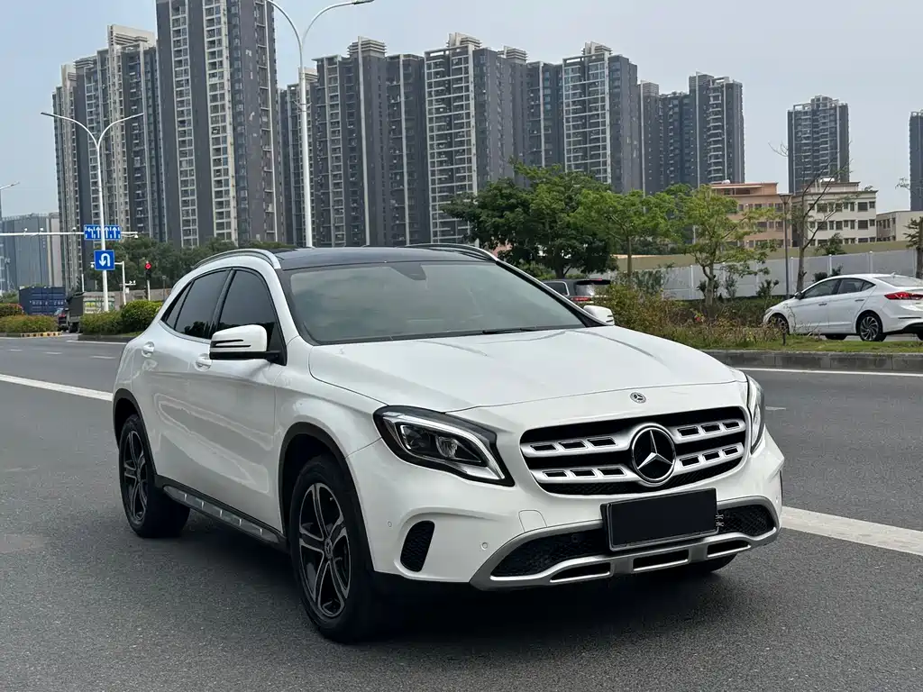 Mercedes-Benz GLA 2018 — фото 3