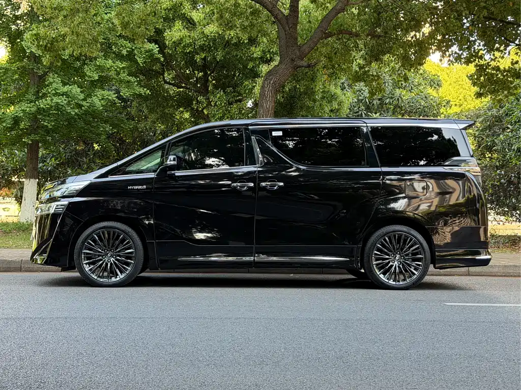Toyota Vellfire 2019 — фото 5