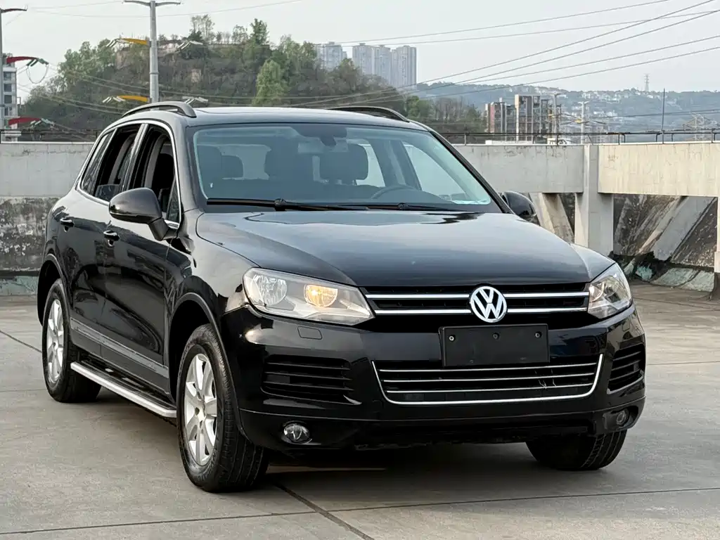 Volkswagen Touareg 2015 — фото 3