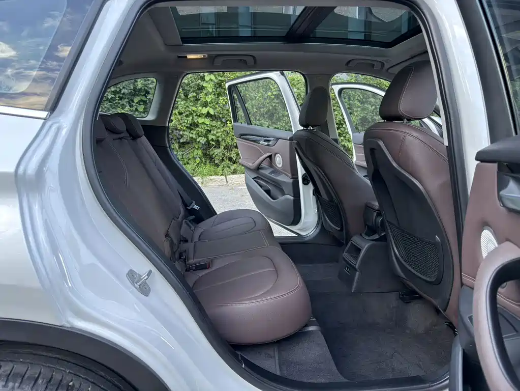 BMW X1 2022 — фото 12