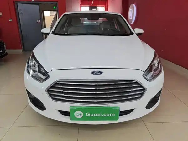 Ford Escort 2016
