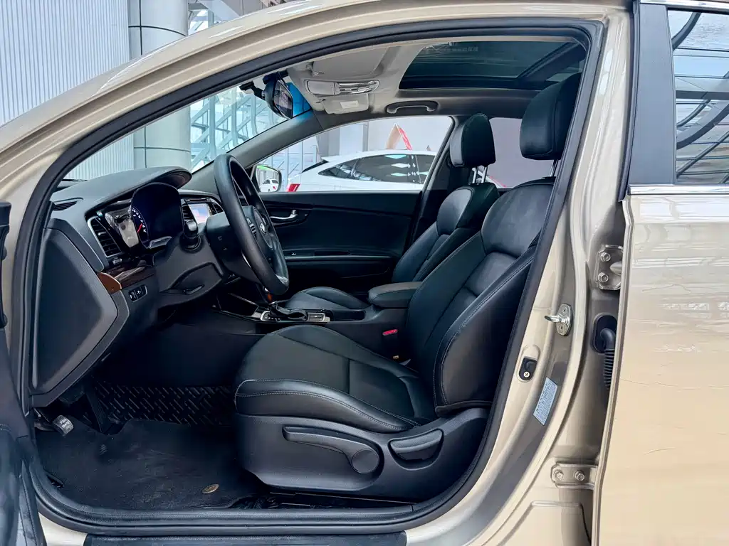 Kia K4 2015