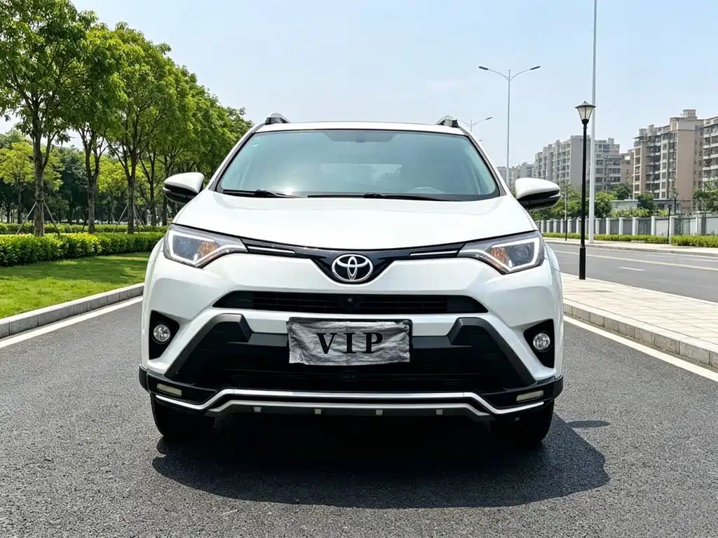 Toyota RAV4 2016 — фото 2