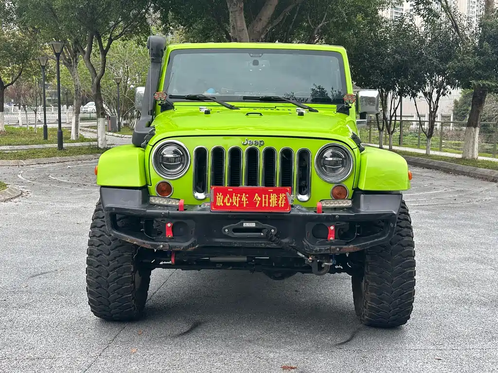 Jeep Wrangler 2013 — фото 2