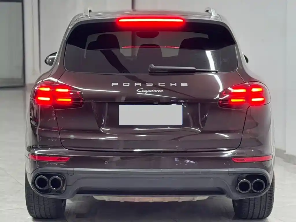 Porsche Cayenne 2017 — фото 7