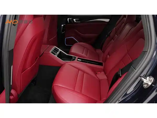 Porsche Panamera 2024