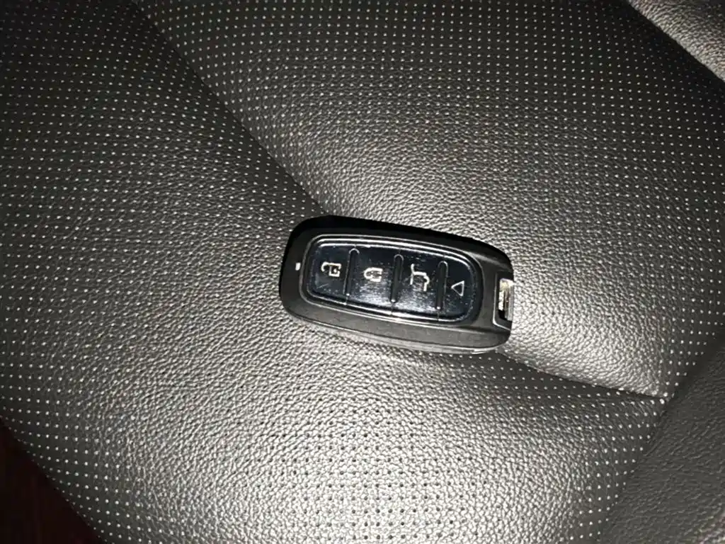 Hyundai Elantra 2020 — фото 9