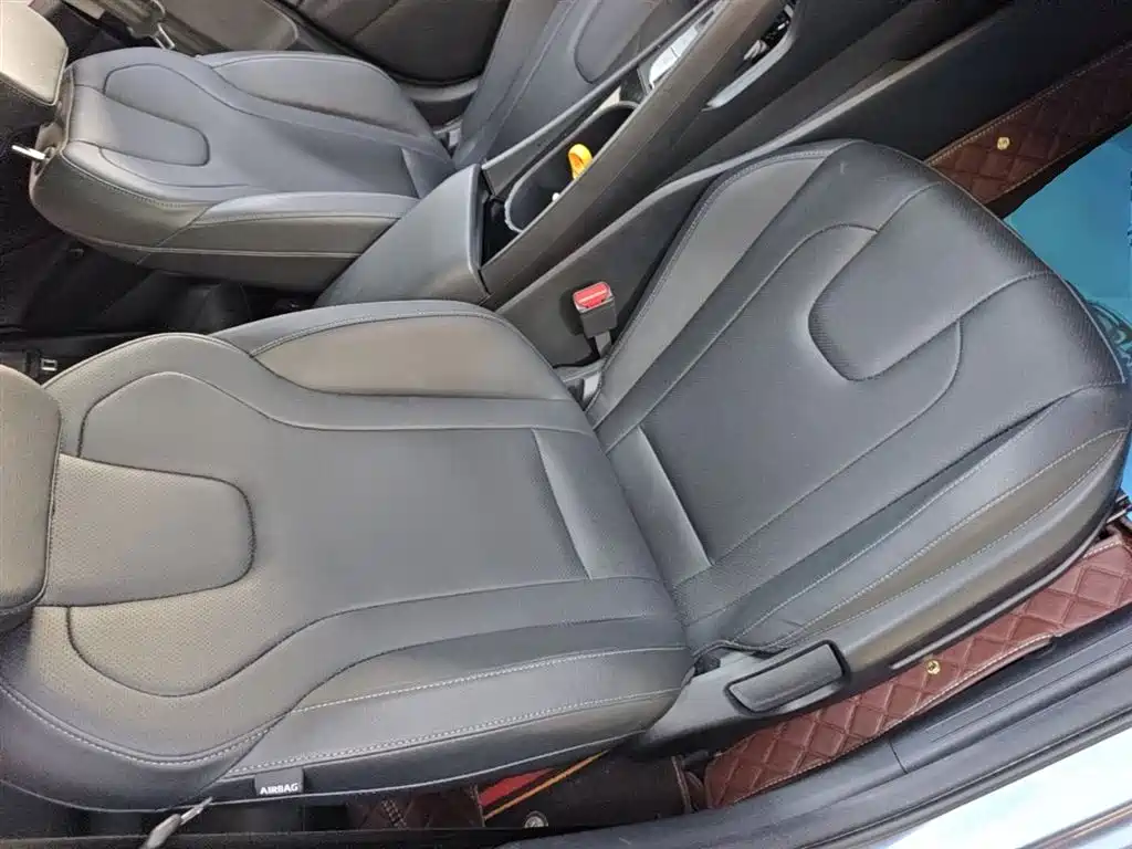 Hyundai Elantra 2024 — фото 25