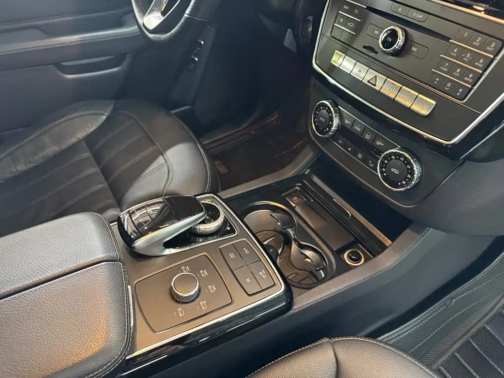 Mercedes-Benz GLS 2016 — фото 13