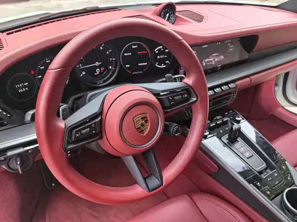 Porsche 911 2020